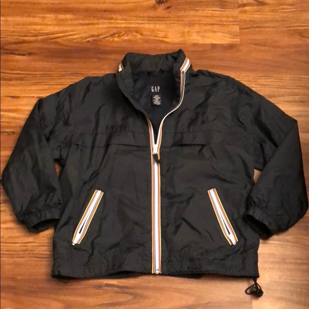 GAP windbreaker/raincoat